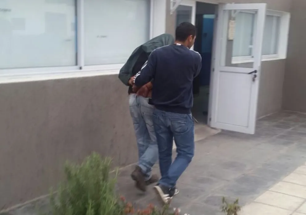 Detienen a una persona por robo en Las Moreras