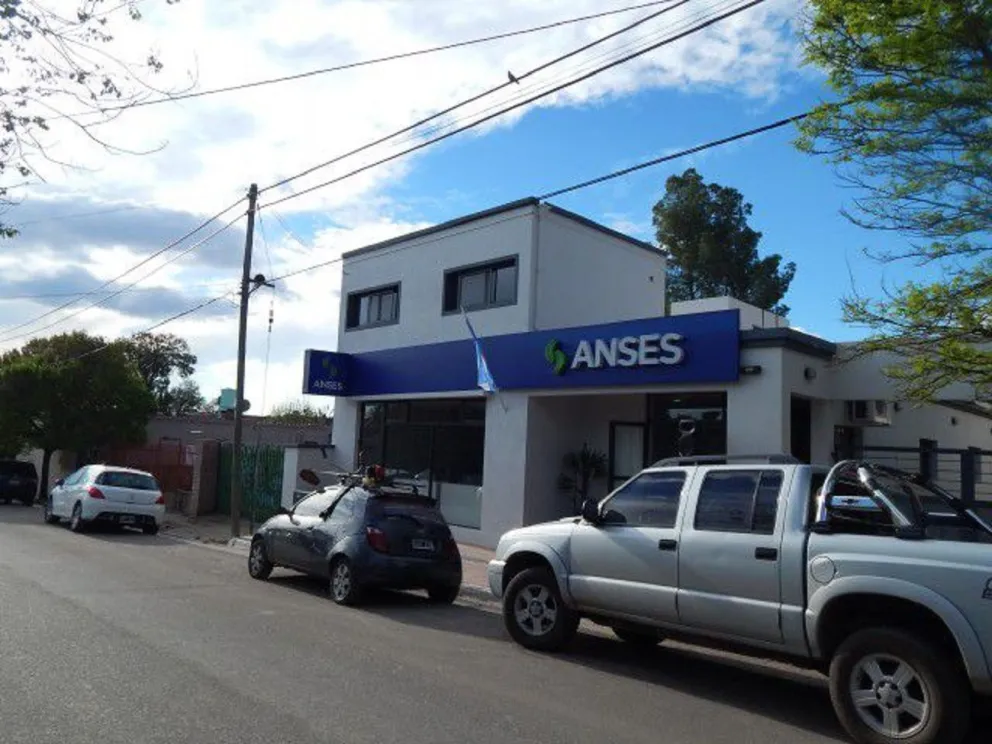 Jornada nacional de paro y movilización de ATE para denunciar 11 mil estatales despedidos: en Merlo la concentración es en ANSES