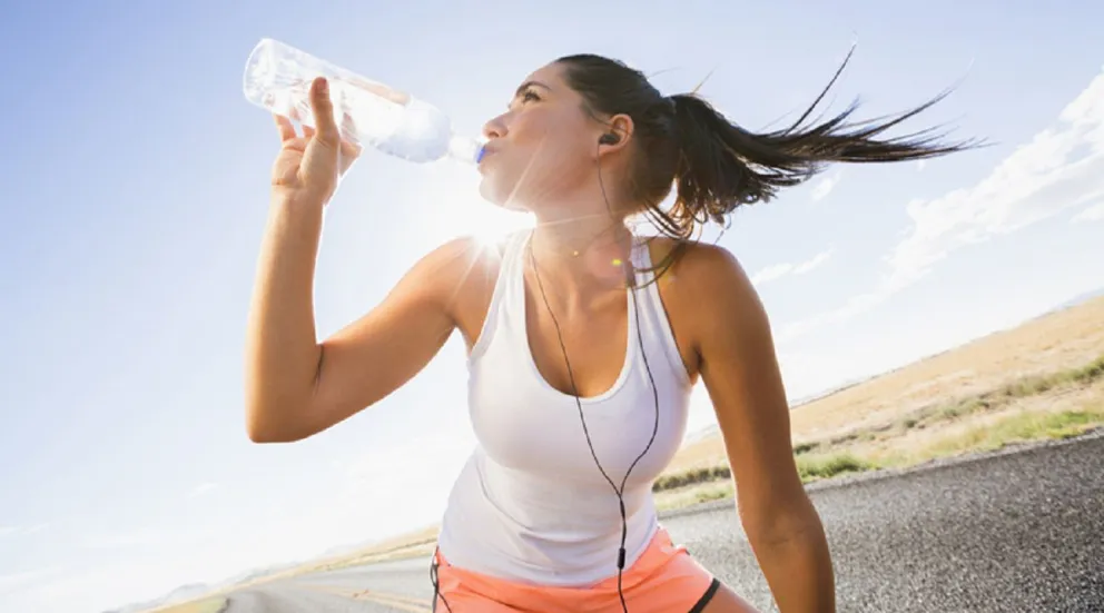 Consejos para mantenerse bien hidratado en el verano