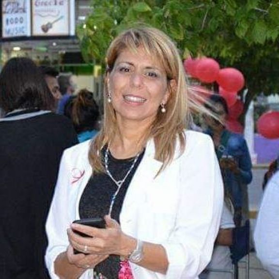 María Flores