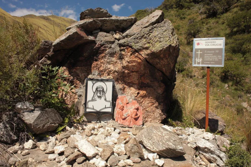 Via crucis en Mogote Bayo