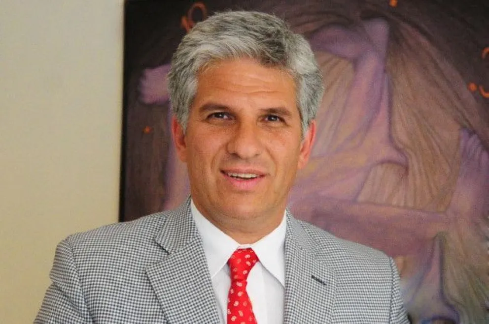El gobernador electo, Claudio Poggi, dio a conocer su gabinete